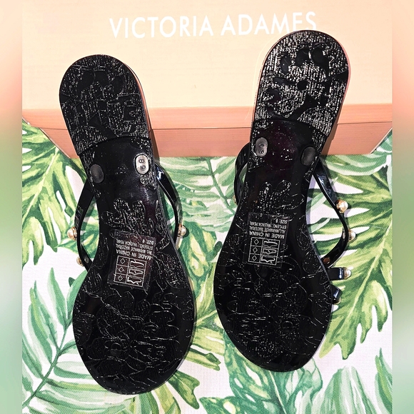 NIB black pearl beaded sandals. Size 8. Victoria Adames - Picture 4 of 5